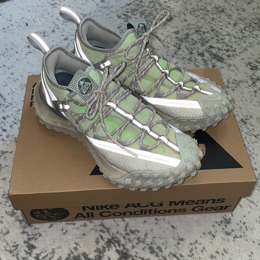 NIKE ACG MOUNTAIN FLY LOW WMNS 8